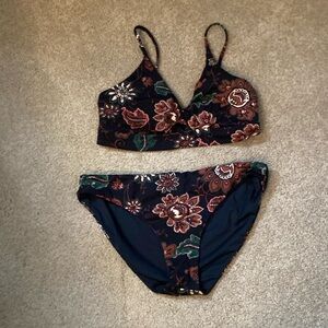 Reversible Carve Brand bikini set Medium
